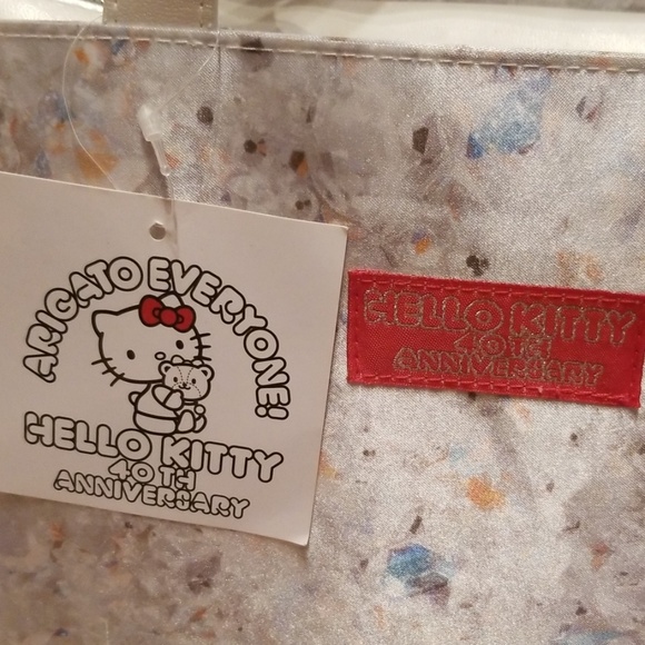 SANRIO 40th Anniversary Hello Kitty Purse - Picture 3 of 5